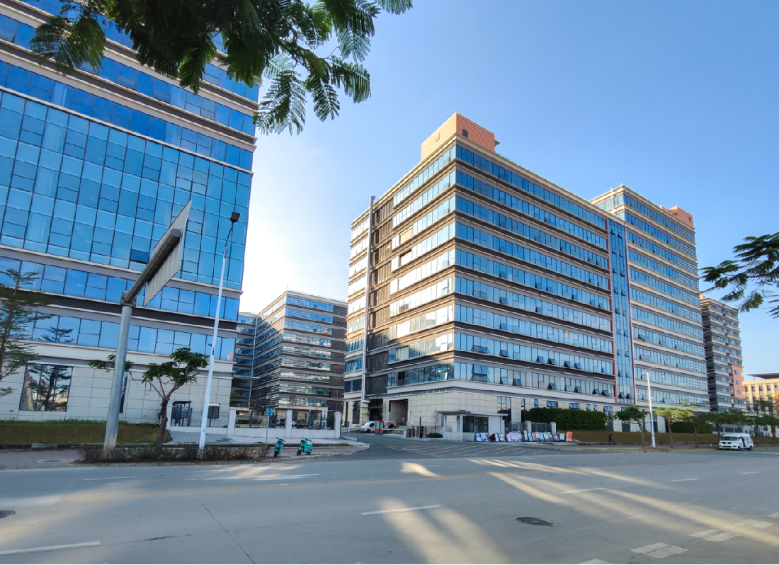 4-Person 4-Season Camping Tent - Camping Tent - 4